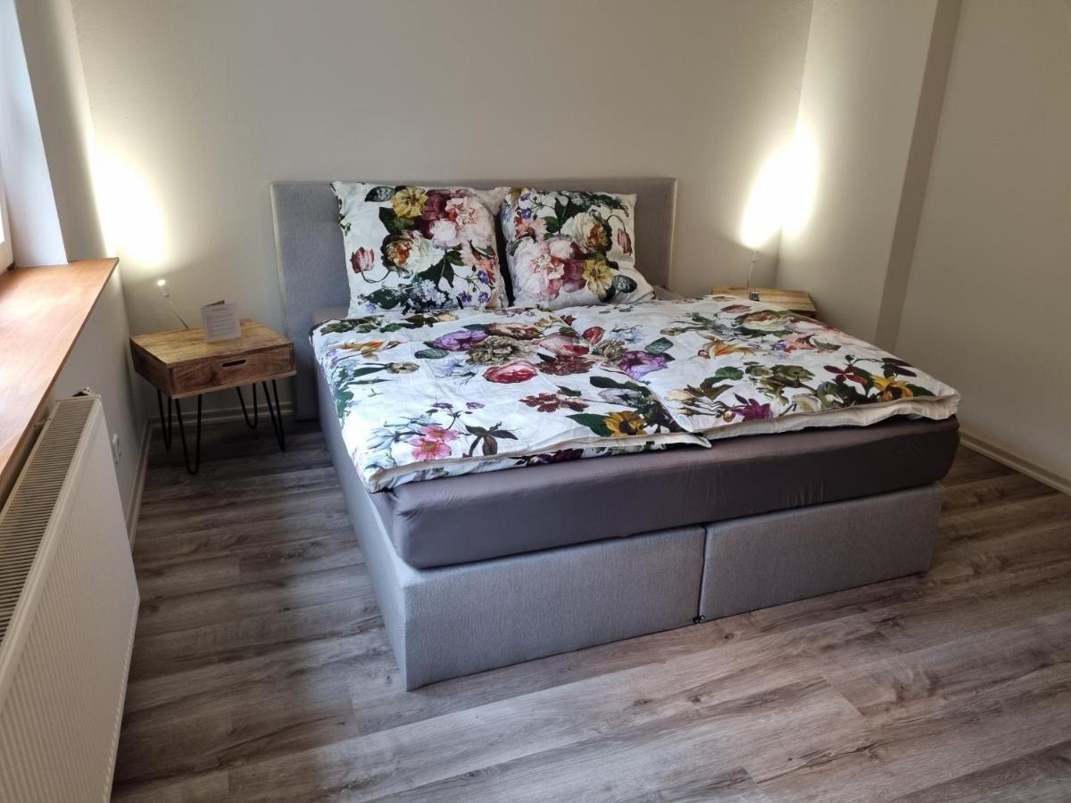 5 Sterne Bahnhoftraum, Appartement "Waldliebe" 133Qm, Grosse Terrasse 70Qm, Qr Code Scannen Fuer Virtuellen Rundgang, Premium Ausstattung Braunfels Exterior foto