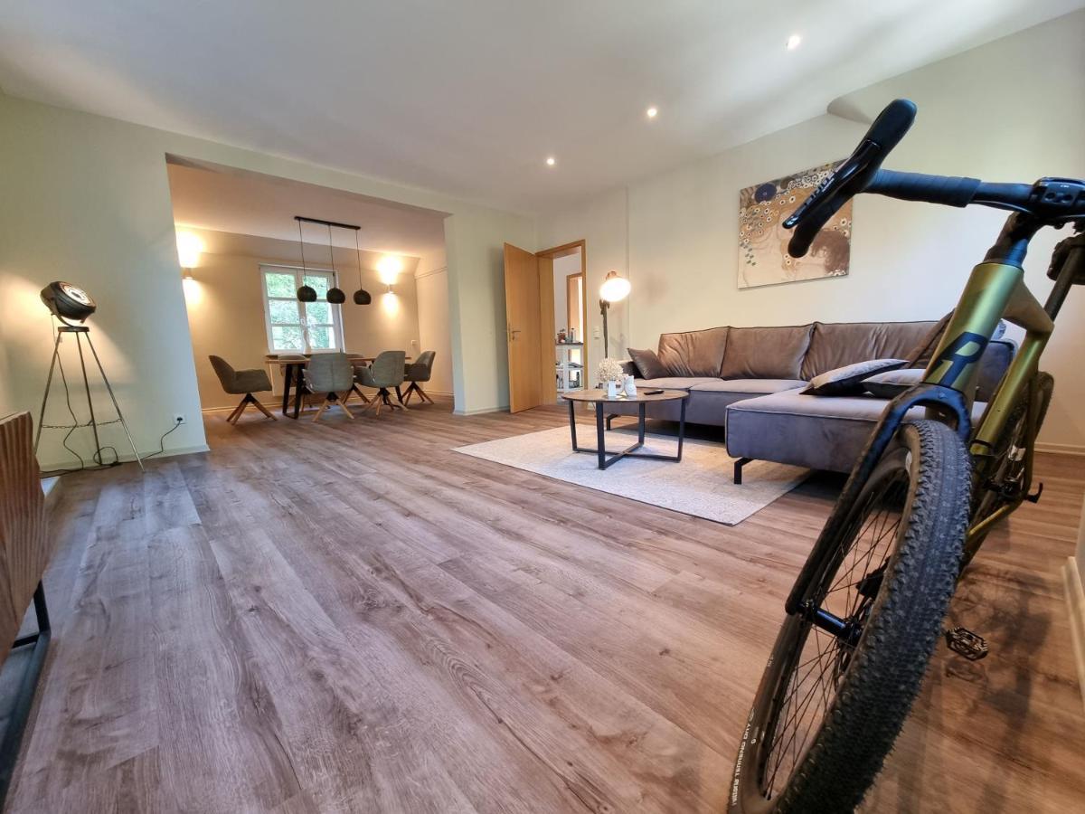 5 Sterne Bahnhoftraum, Appartement "Waldliebe" 133Qm, Grosse Terrasse 70Qm, Qr Code Scannen Fuer Virtuellen Rundgang, Premium Ausstattung Braunfels Exterior foto