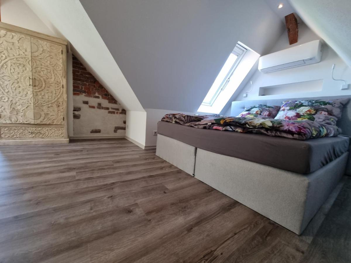 5 Sterne Bahnhoftraum, Appartement "Waldliebe" 133Qm, Grosse Terrasse 70Qm, Qr Code Scannen Fuer Virtuellen Rundgang, Premium Ausstattung Braunfels Exterior foto