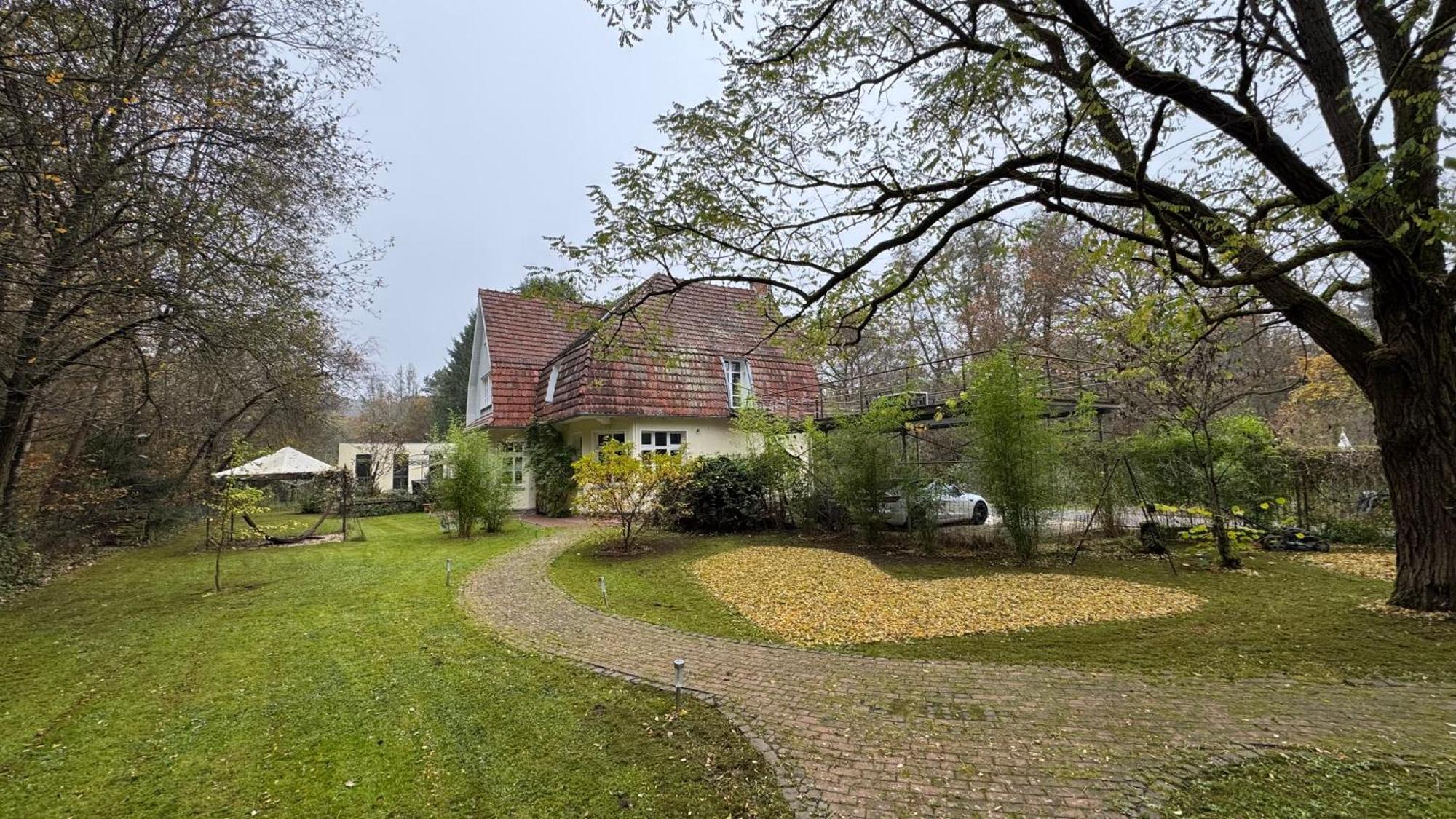 5 Sterne Bahnhoftraum, Appartement "Waldliebe" 133Qm, Grosse Terrasse 70Qm, Qr Code Scannen Fuer Virtuellen Rundgang, Premium Ausstattung Braunfels Exterior foto